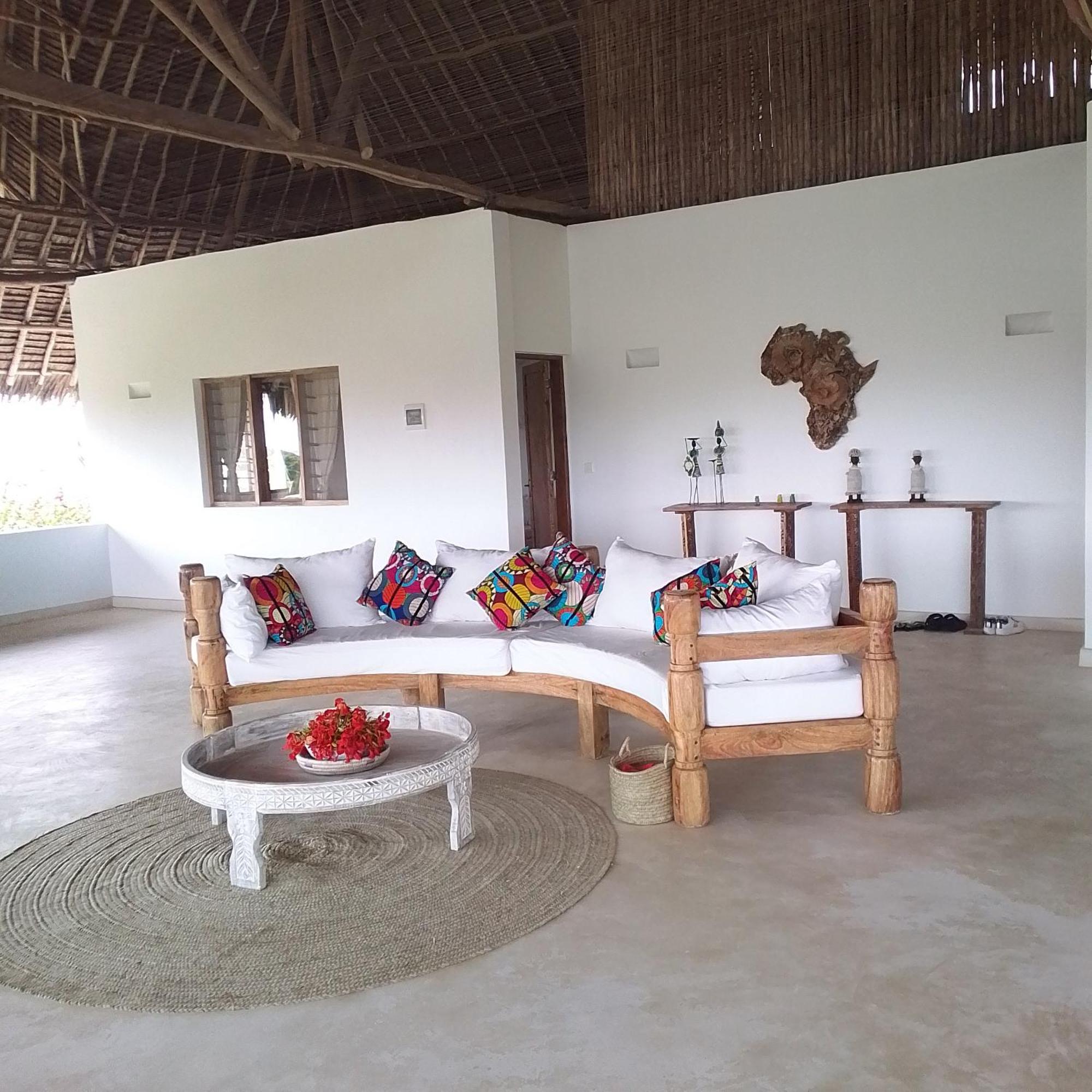 Shira House Bed & Breakfast Watamu Exterior photo